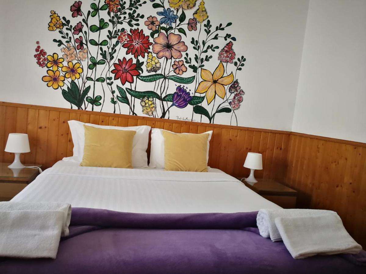 Surf House Helena Hotel Đảo Đảo Baleal Ngoại thất bức ảnh