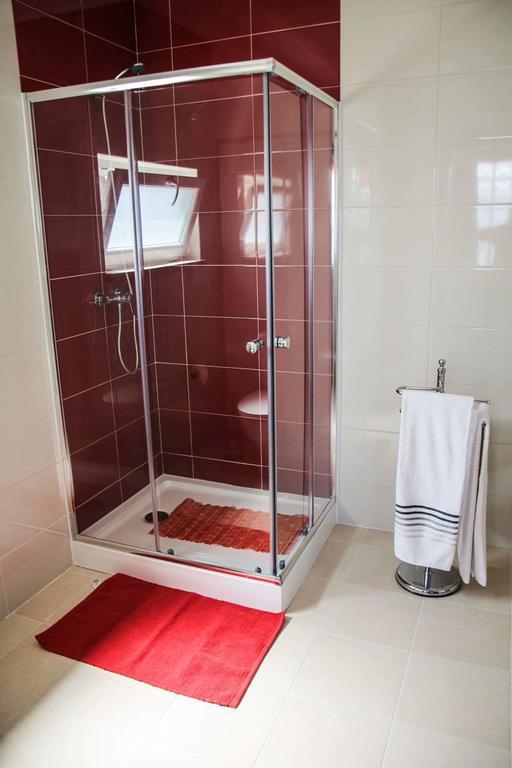 Surf House Helena Hotel Đảo Đảo Baleal Ngoại thất bức ảnh