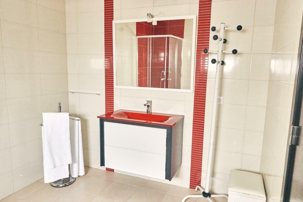 Surf House Helena Hotel Đảo Đảo Baleal Ngoại thất bức ảnh